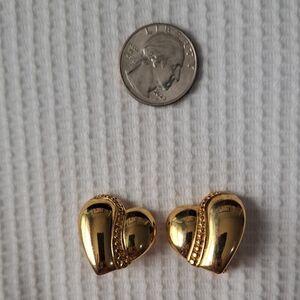 ⌛️ Heart Earrings 2/28